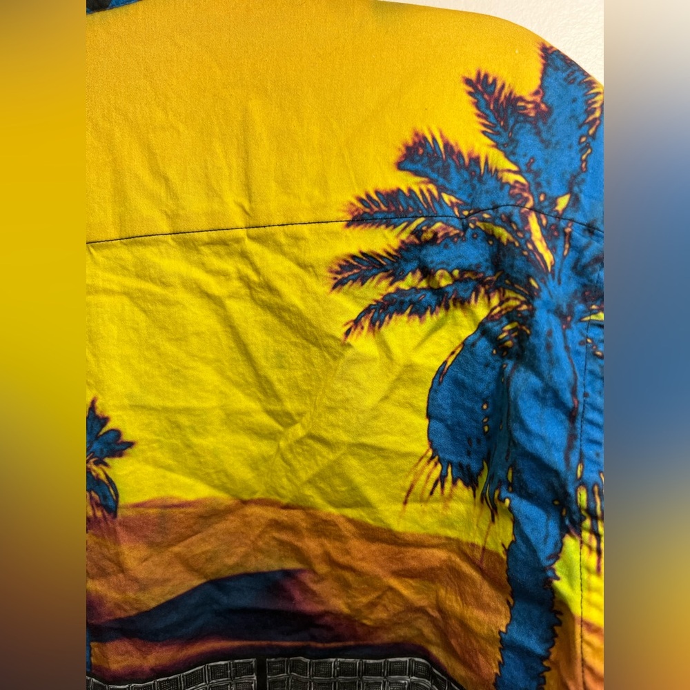 Robert Graham Exclusive Wild Summer Resort Shirt - Picture 7 of 9